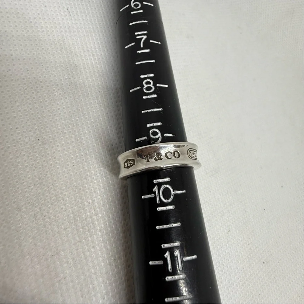 Tiffany & Co. 1827 Concave Sterling Silver Band Sz 9.5 - Picture 3 of 5